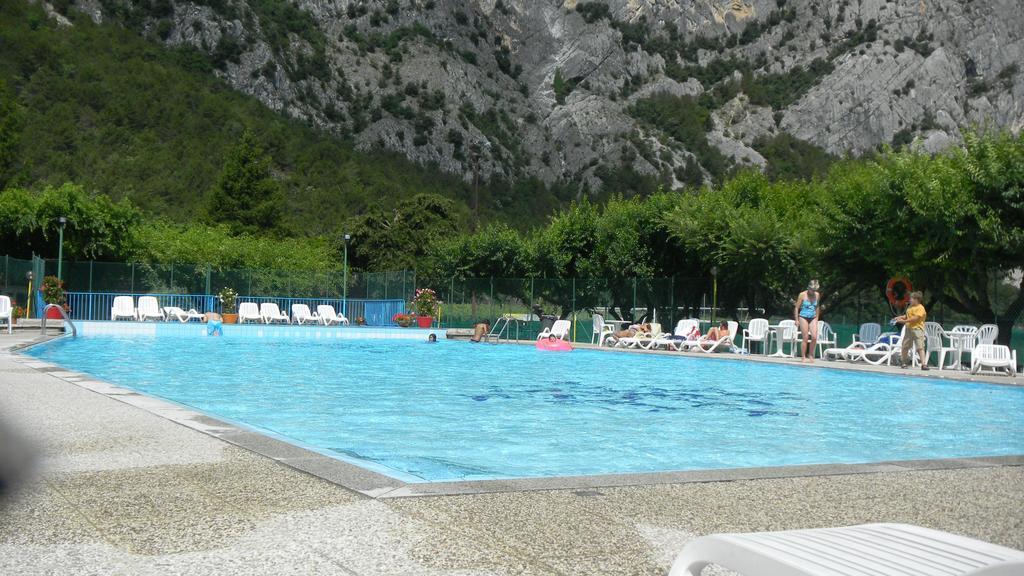 فندق Camping Daino بياتراموراتا المظهر الخارجي الصورة