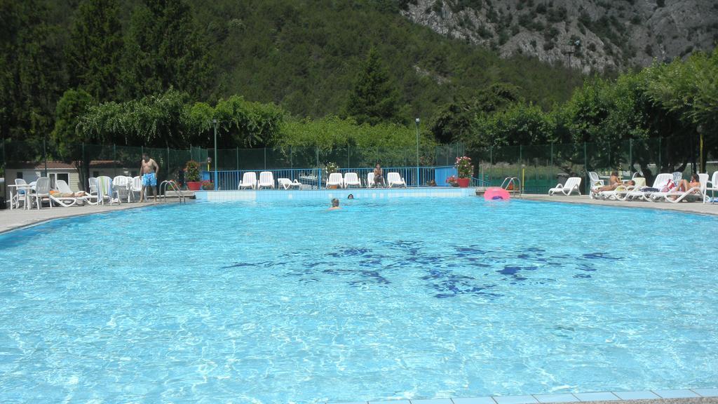 فندق Camping Daino بياتراموراتا المظهر الخارجي الصورة
