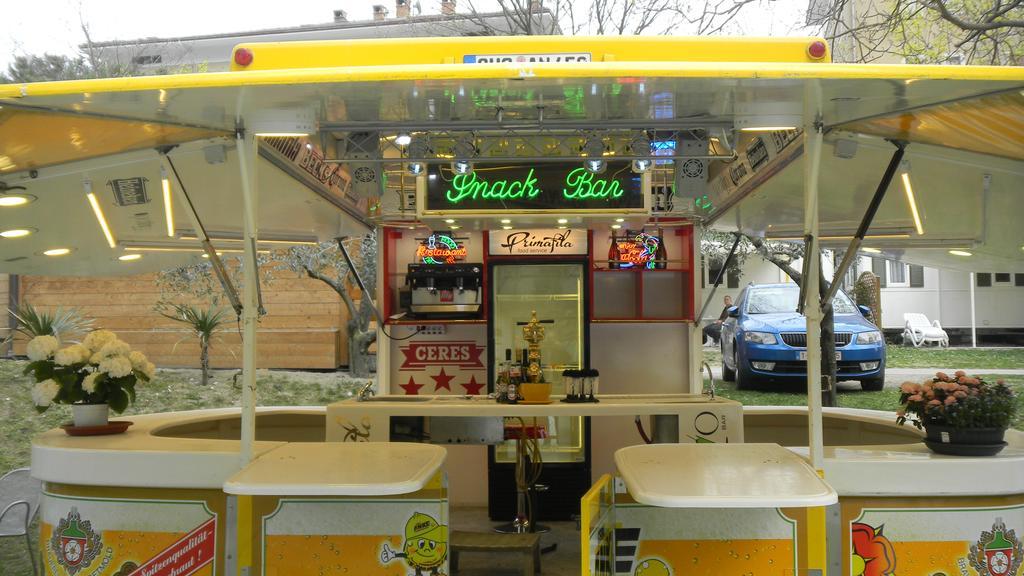 فندق Camping Daino بياتراموراتا المظهر الخارجي الصورة