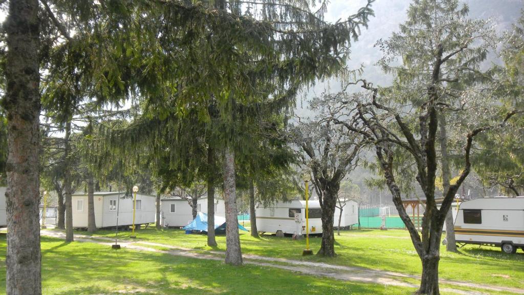 فندق Camping Daino بياتراموراتا المظهر الخارجي الصورة